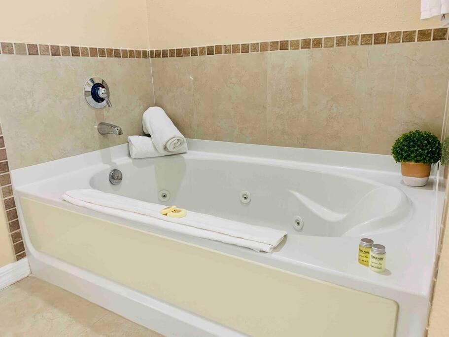 Walking Distance From Universal One Bedroom Resort Orlando Exteriör bild