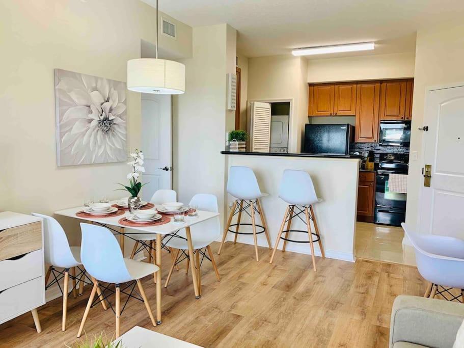 Walking Distance From Universal One Bedroom Resort Orlando Exteriör bild